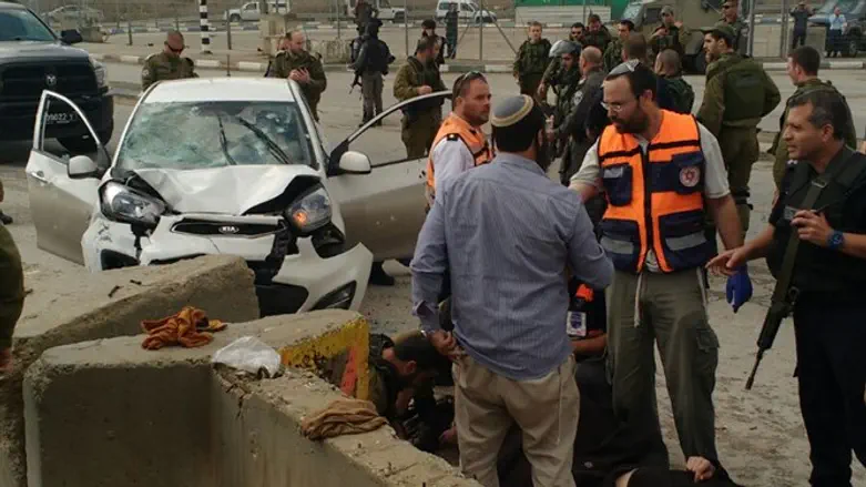 Scene of the attack, Tapuach