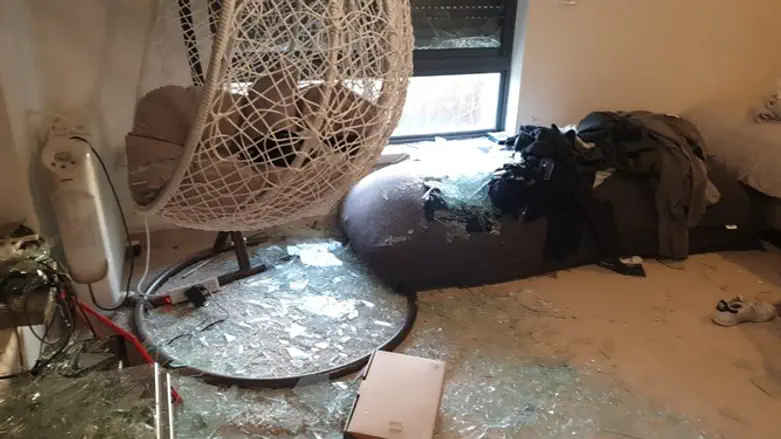 house struck by rocket in Beit Nekufa