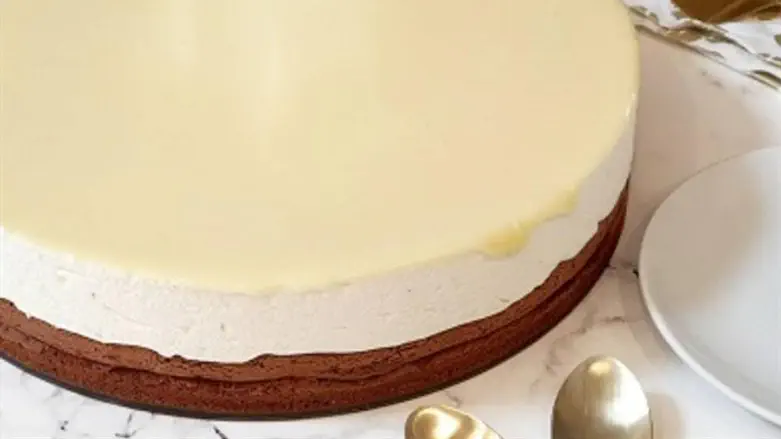 בראוני קצפת וגנאש שוקולד לבן