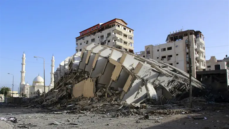 אין צורך בכניסה קרקעית. הריסות בעקבות הפצצה אווירית בעזה