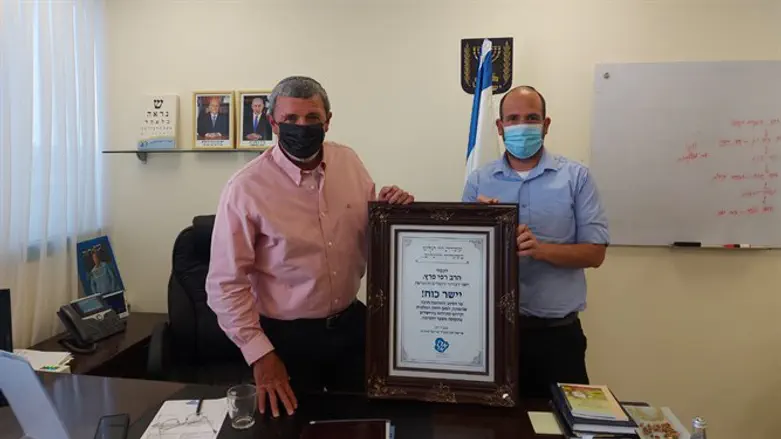 אריאל כהן והרב רפי פרץ