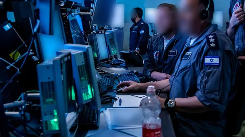 24 שעות בלב המבצע