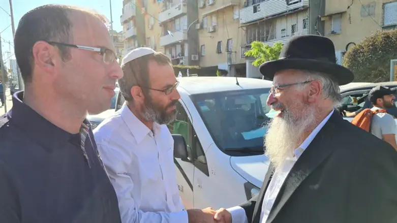 הרב שמואל אליהו בעיר לוד