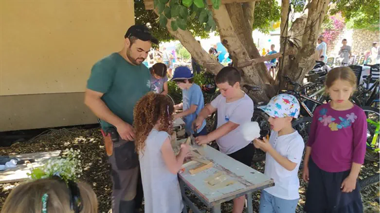 פעילות לילדי הקיבוצים