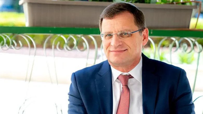 גאל גרינוולד