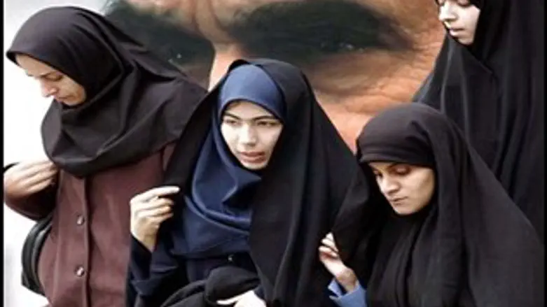 הנשים באיראן