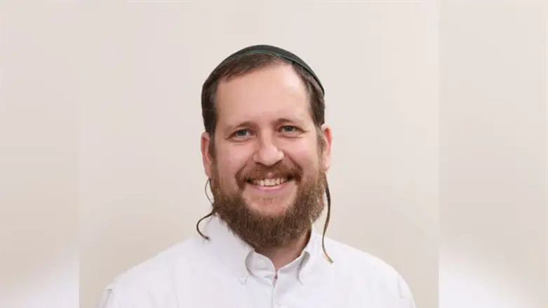 נדב רט