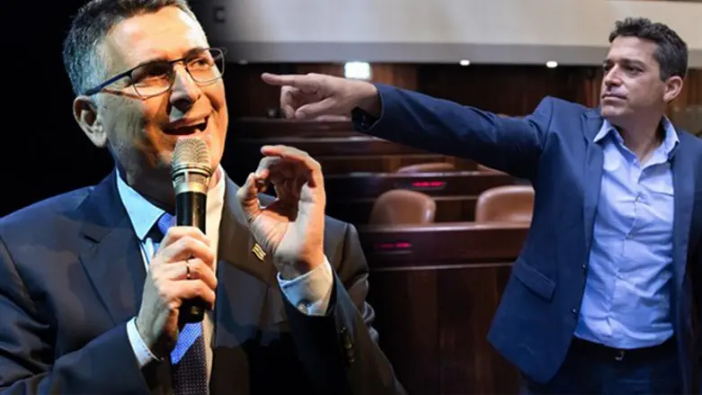 MKs Amichai Chikli (r.) and Gideon Sa'ar