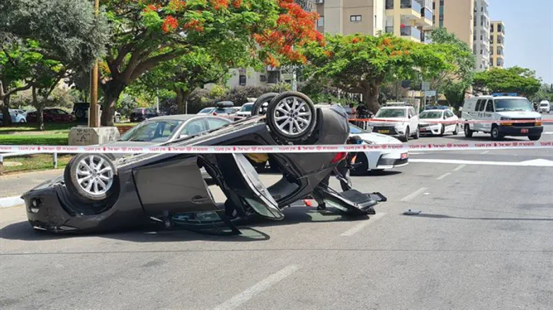 הזירה בבת ים