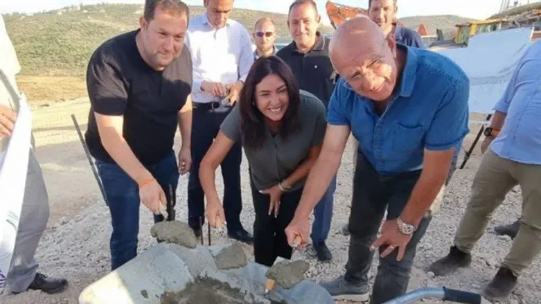 שבירו, רגב ודגן