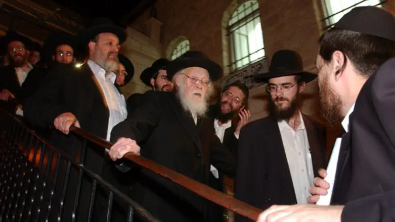 הרב יוסף שלום אלישיב