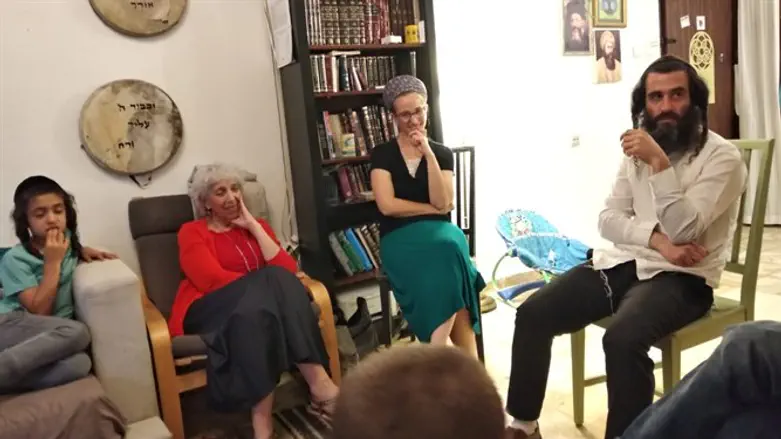 זרעים ראשונים של מפגשים