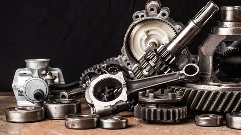 חלקי חילוף לרכב