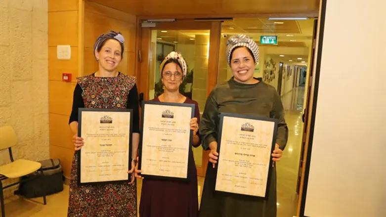 מורת הוראה ומנהיגה רוחנית