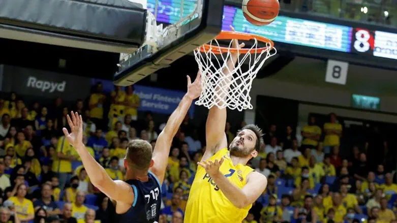 כספי. הקלע המצטיין