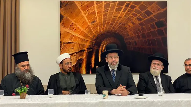 המפגש הבין-דתי בעכו