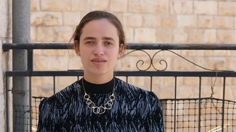 אסתי שליזנגר