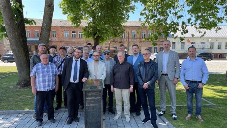 חברי הקהילה עם ה'סטנדר'