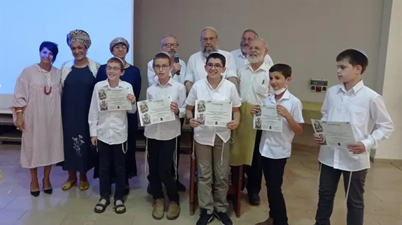 הזוכים בחידון החמ"ד