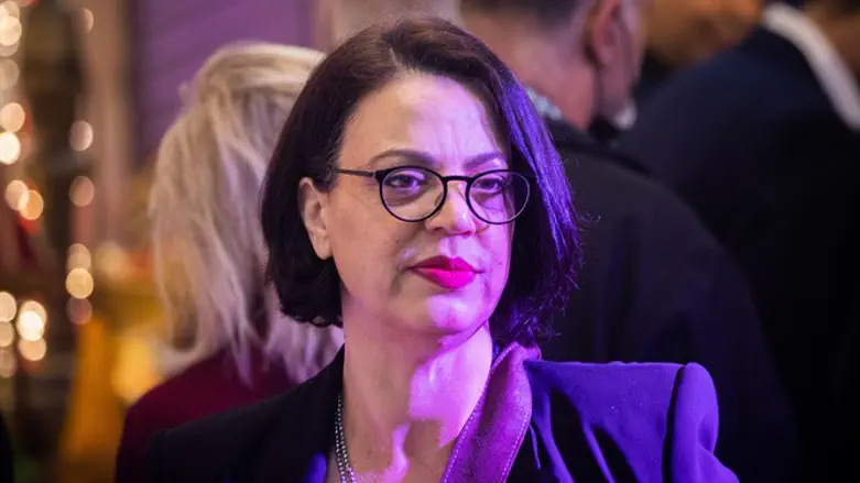 גלית דיסטל אטבריאן