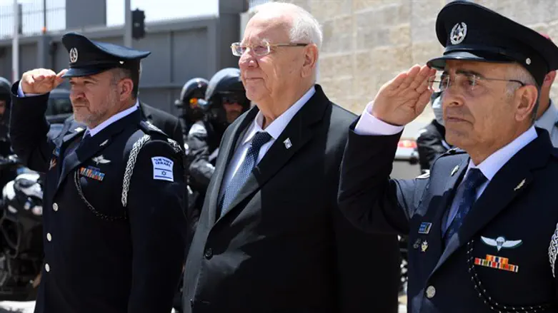 ריבלין נפרד מהמשטרה