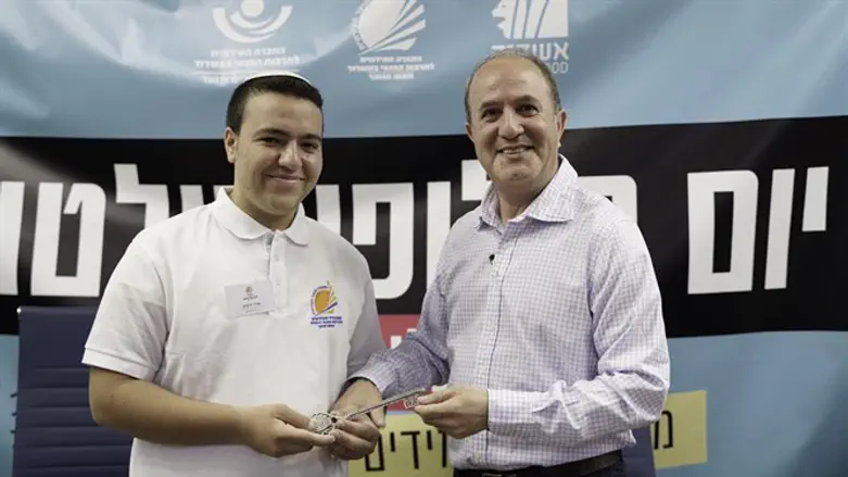 יחיאל לסרי ואורי זרביב