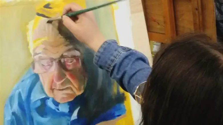 הסטודנטית ירדן דמסקי, שנה ב' המחלקה לאמנות