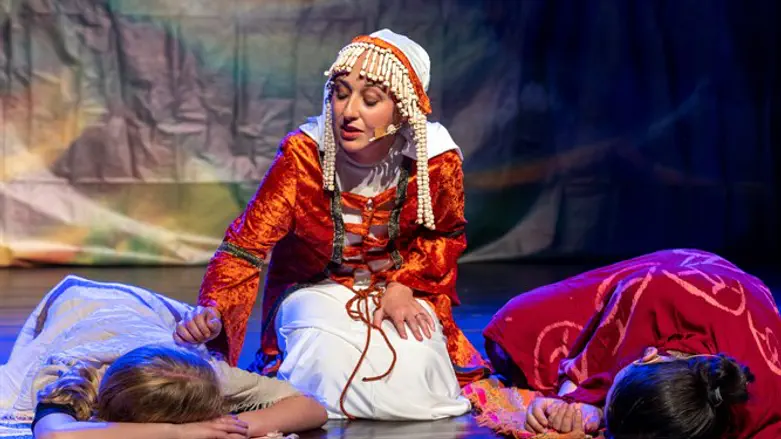 Rebecca singing to Jacob and Esau