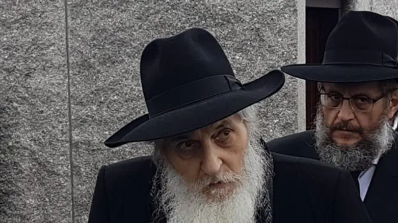 המנוח עם בנו