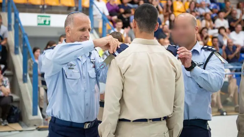 הענקת הדרגות