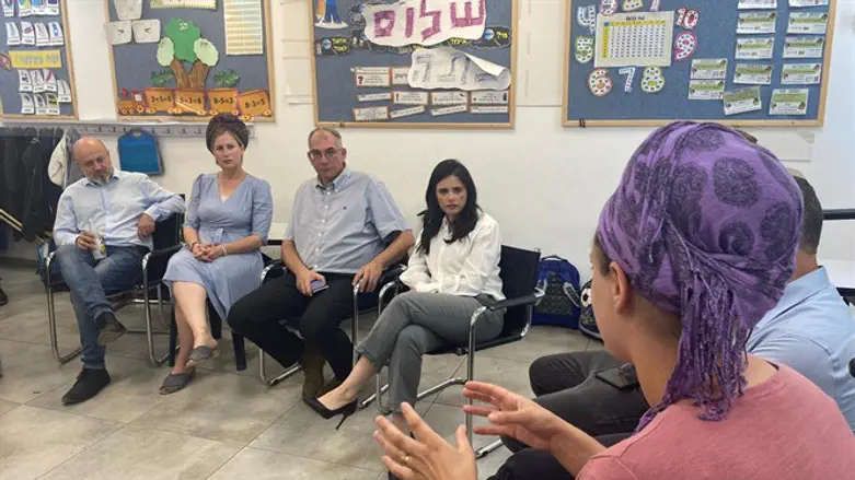 איילת שקד בלוד