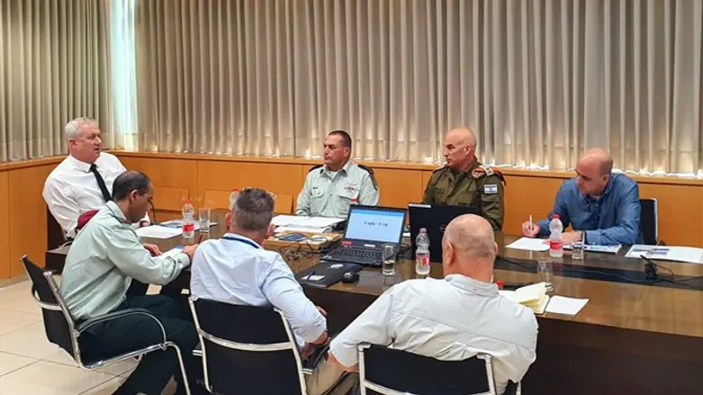 גנץ בהערכת מצב