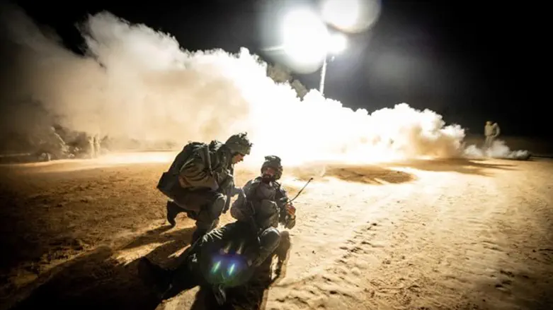 ביד חזקה ו"קשת נחושה"