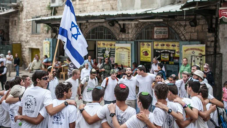 למצולמים אין קשר לנאמר בכתבה