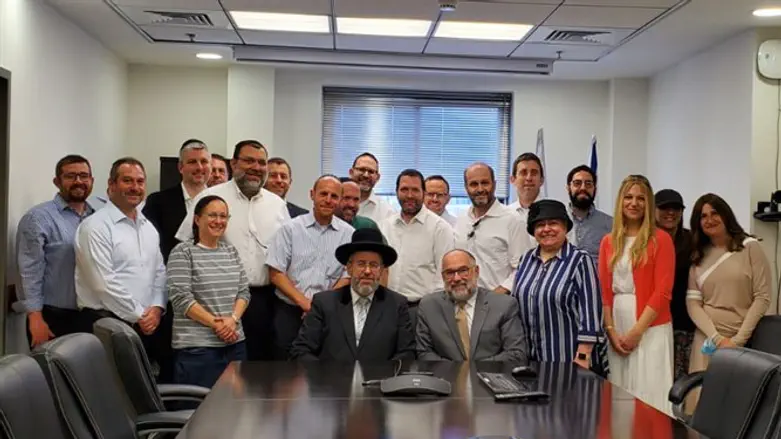 RZA delegation with Chief rabbi of Israel