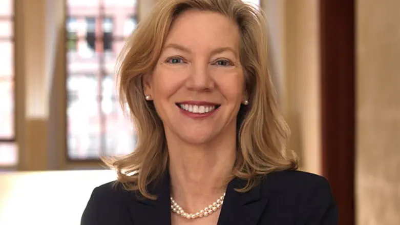 Эми Гутманн