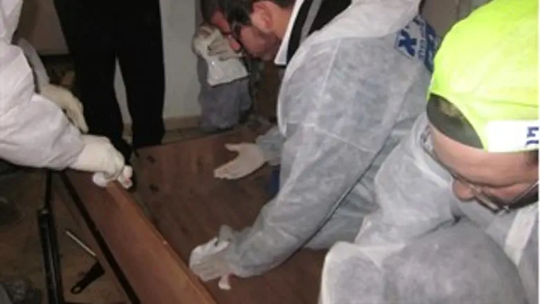 מתנדבי זק"א בבית משפ' פוגל