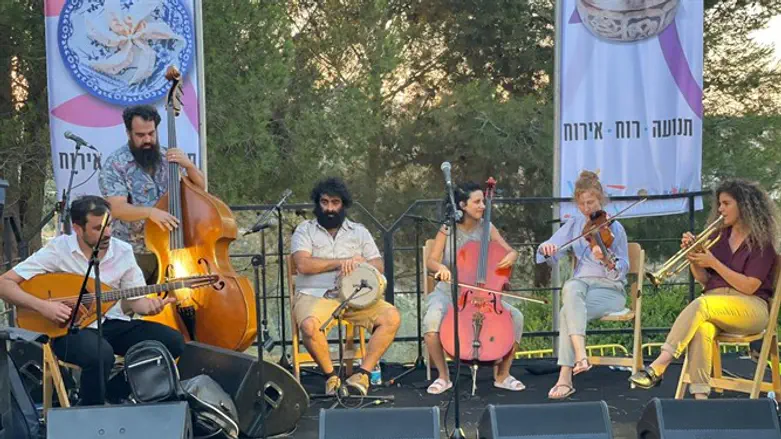 תנועה רוח אירוח