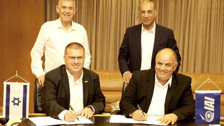 חתימה על ההסכם