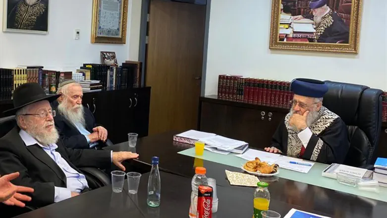 הרב יצחק יוסף, הרב חיים דרוקמן, הרב דב ליאור