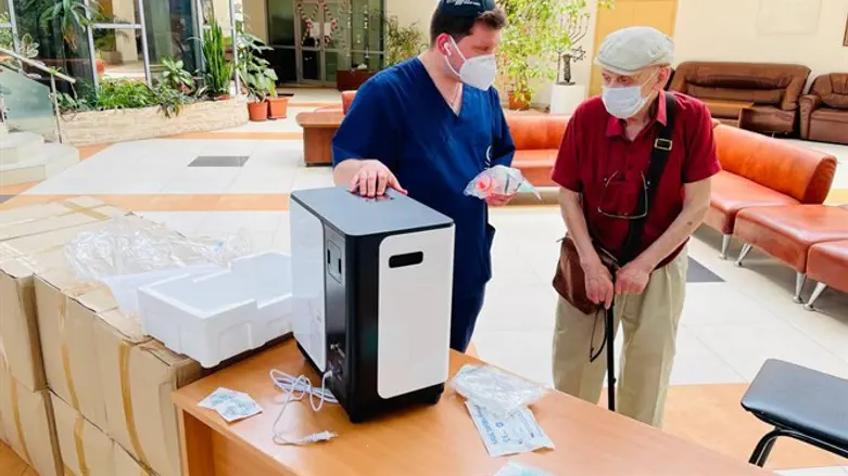 לובי מרכז החסד היהודי במוסקבה 