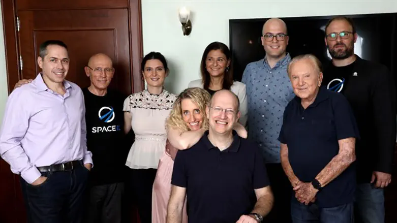 בחזית הטכנולוגיה העולמית