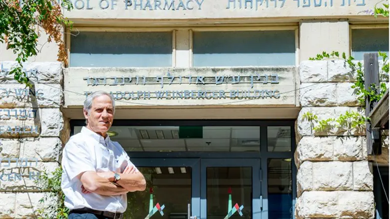 פרופ' אבי דומב