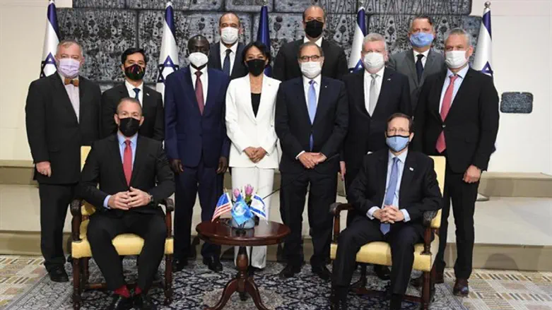 המשלחת בבית הנשיא