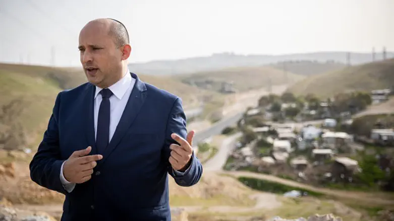 Bennett at Khan al-Ahmar