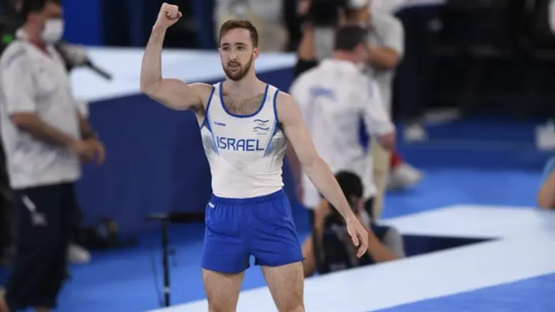 Олимпийский чемпион Артем Долгопят