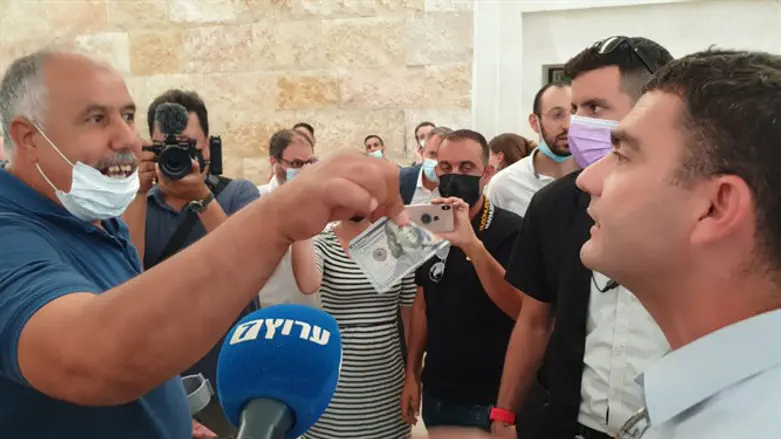 В Верховном суде. Мухаммад Абу Хумус и Матан Пелег