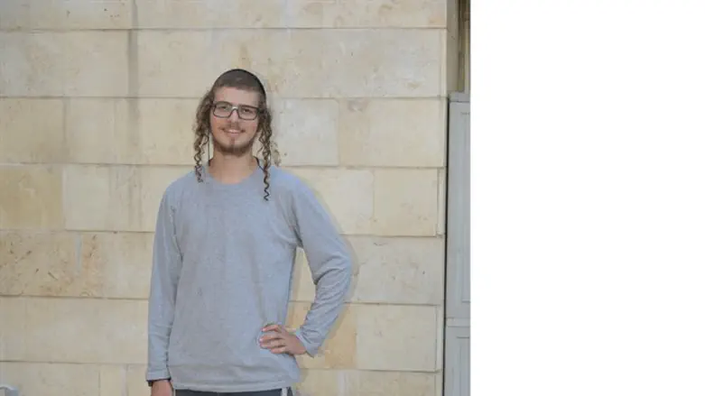 אלישע עזריה