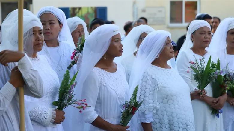 Brides at the wedding ceremony