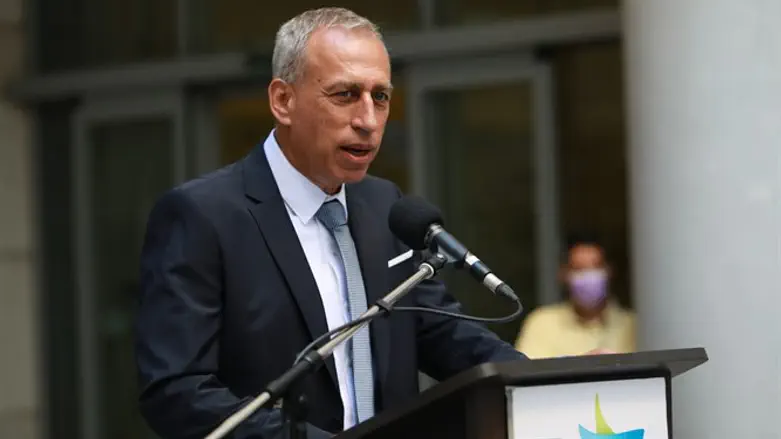 פרופ' נחמן אש